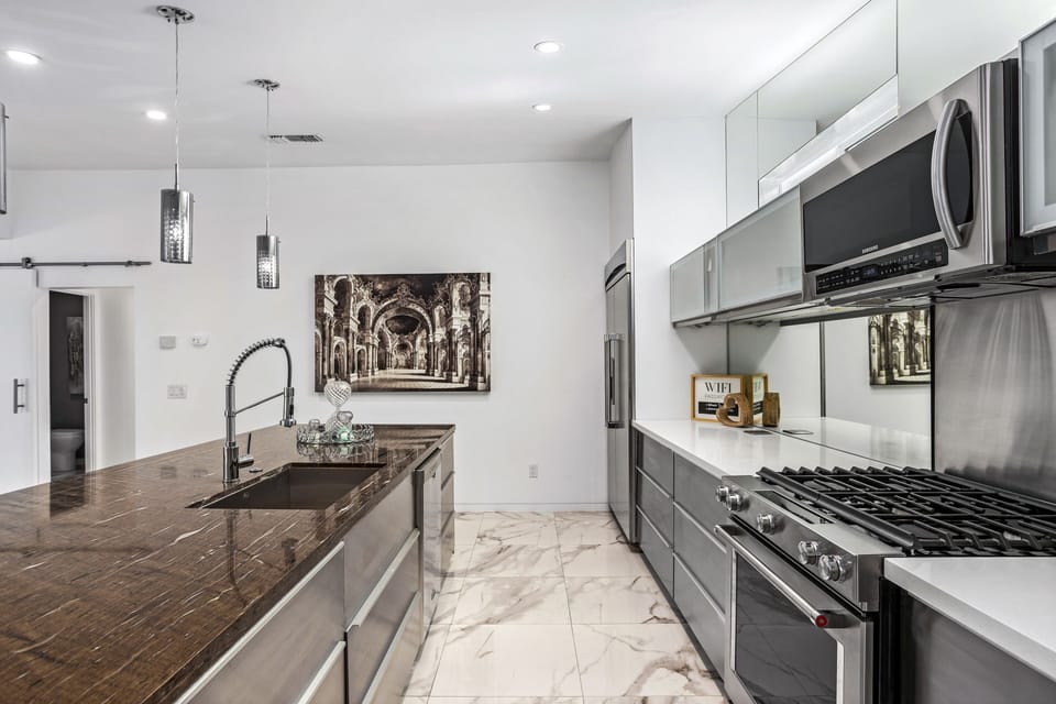 Fabulous chef's kitchen