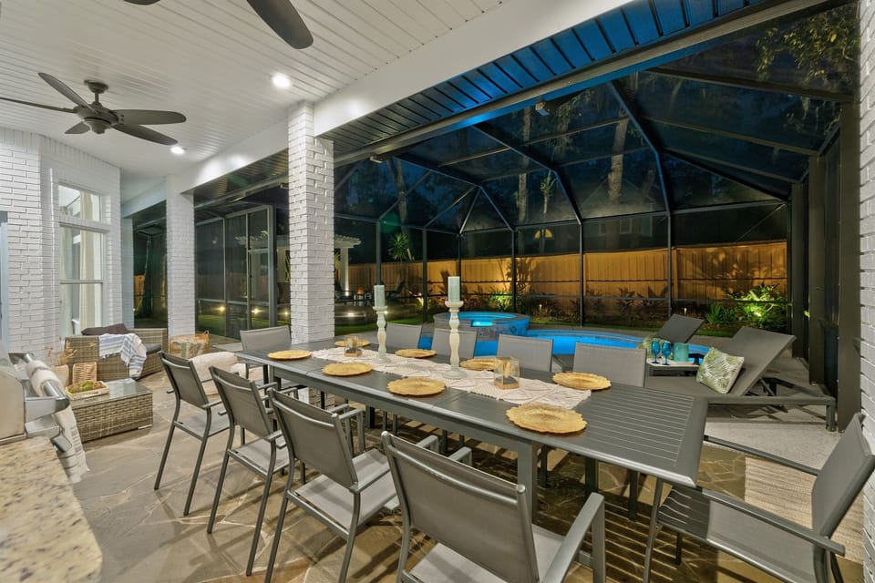 Covered outdoor dining area - enjoy meals poolside, rain or shine