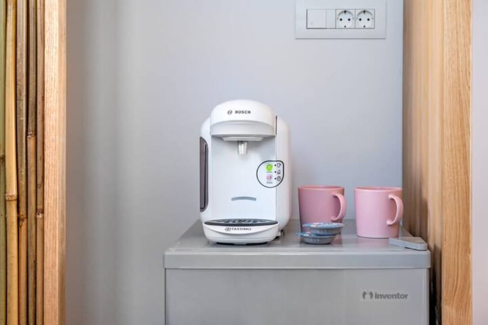 In-room safe, soundproofing, iron/ironing board, free WiFi