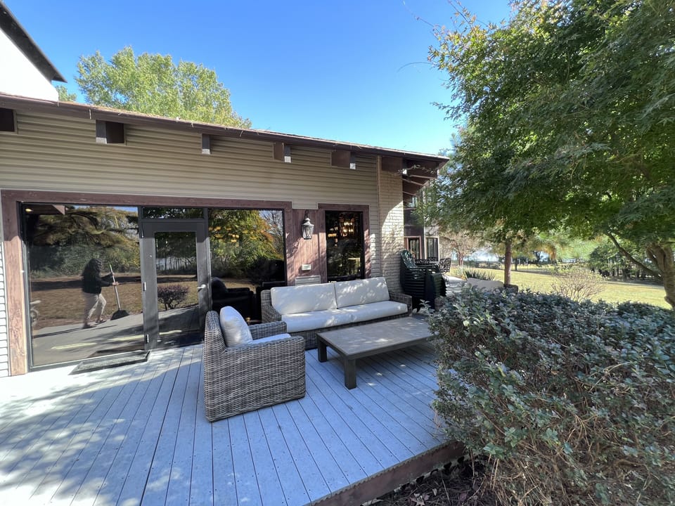 More substantial comfy outdoor seating to enjoy relaxing during your stay!