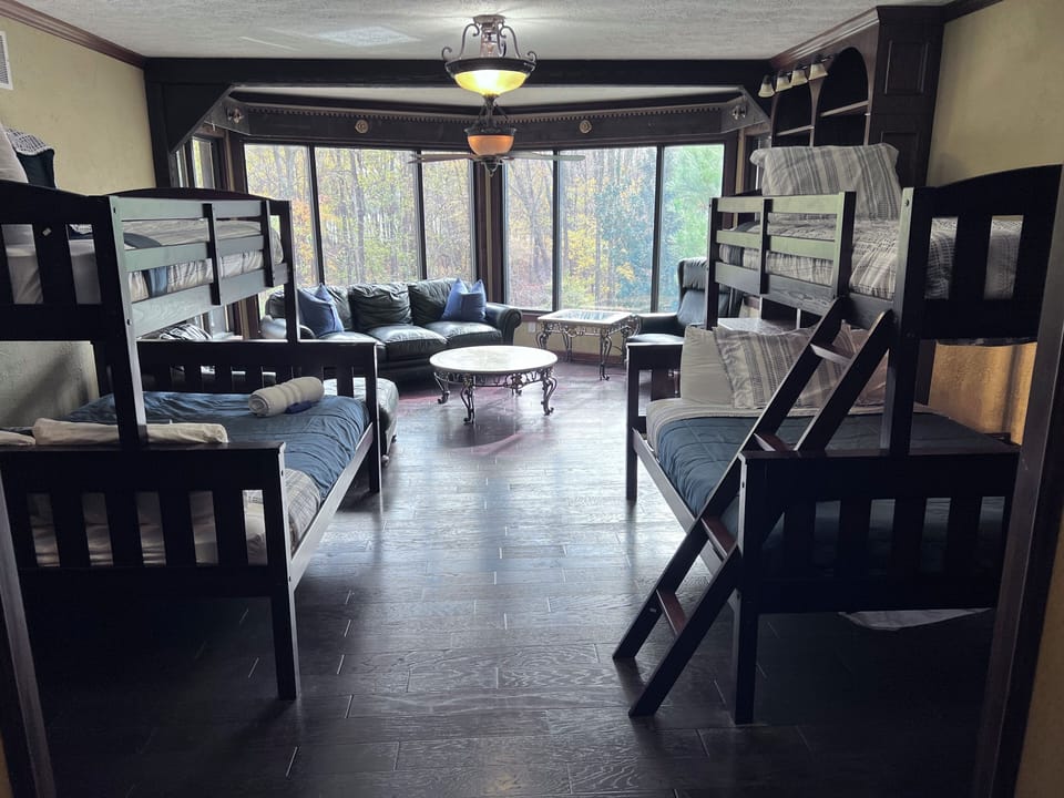 Bunk room - twins over full beds.  Leather seating for relaxing with views!