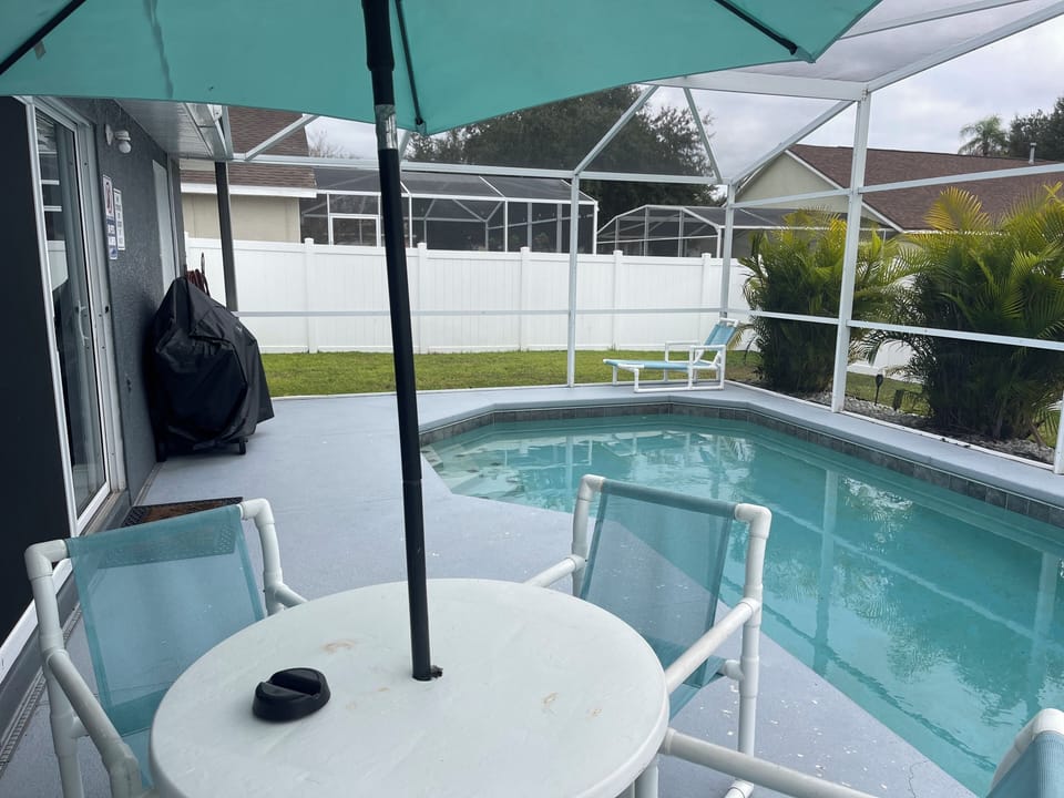 Private pool area