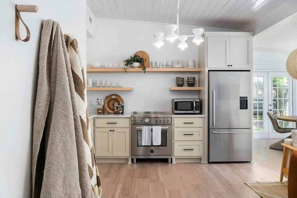 Full Kitchen 
