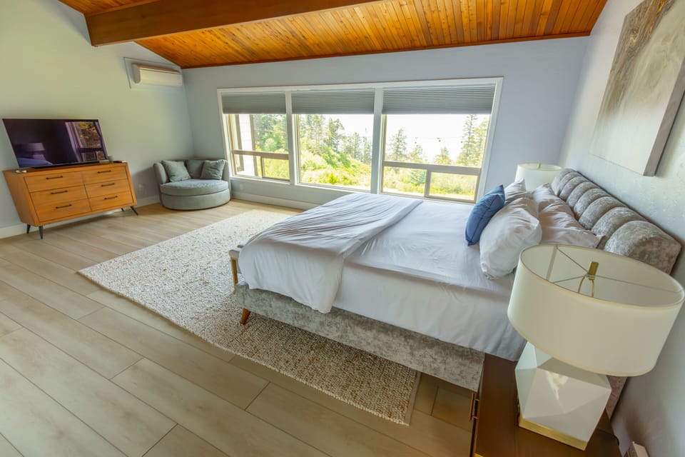 Mervue Estate at Crook Point House in Oregon