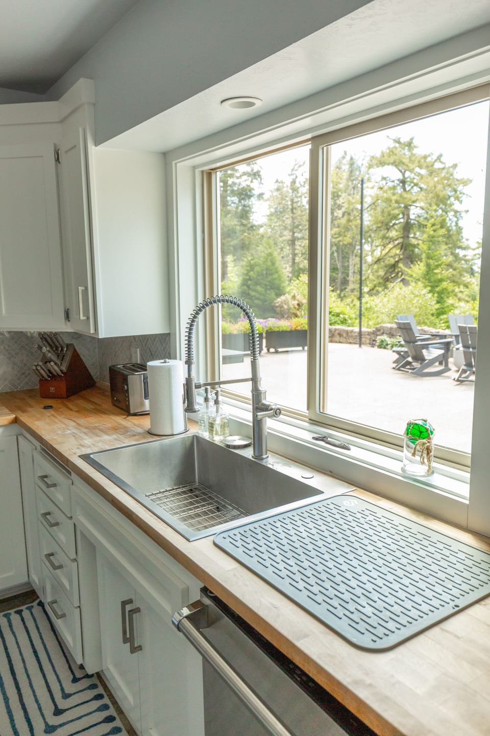 House, Private Bathroom, Ocean View (Mervue Estate) | Interior