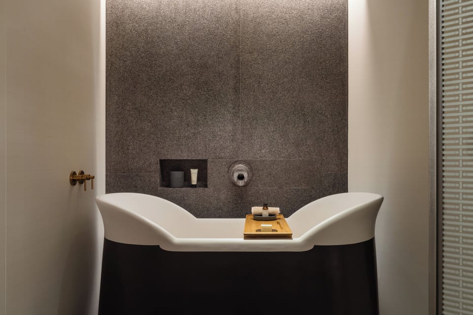 Club Suite, 1 Bedroom, Harbor View (Regent Club Access) | Bathroom | Shower, rainfall showerhead, free toiletries, hair dryer