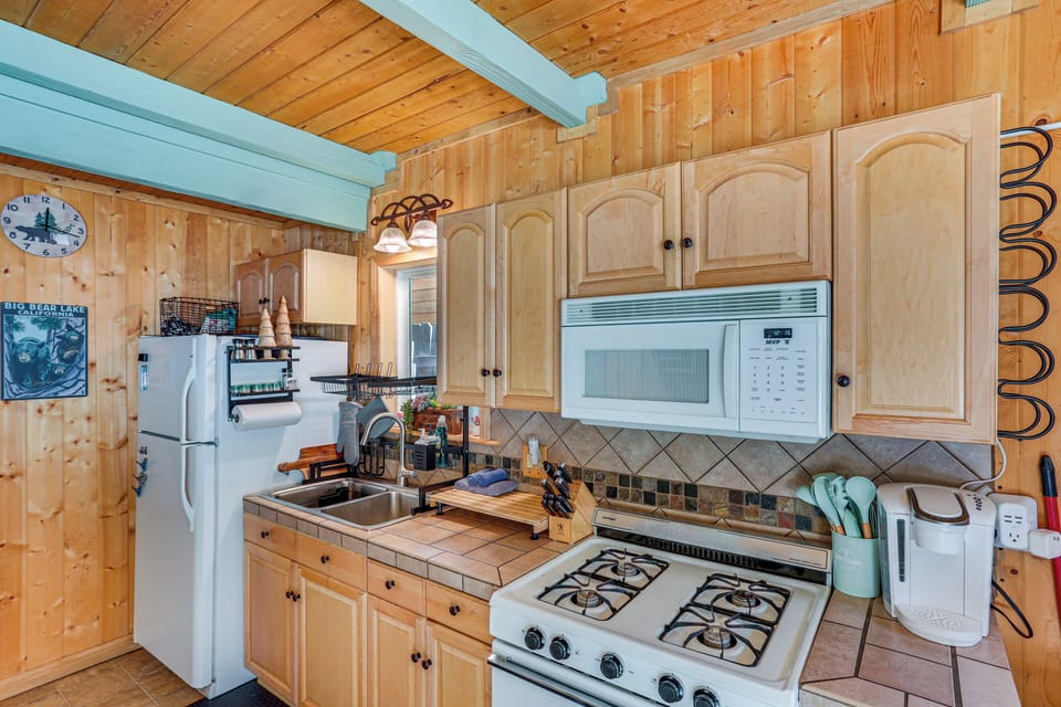 Well-Equipped Kitchen | Gas Range