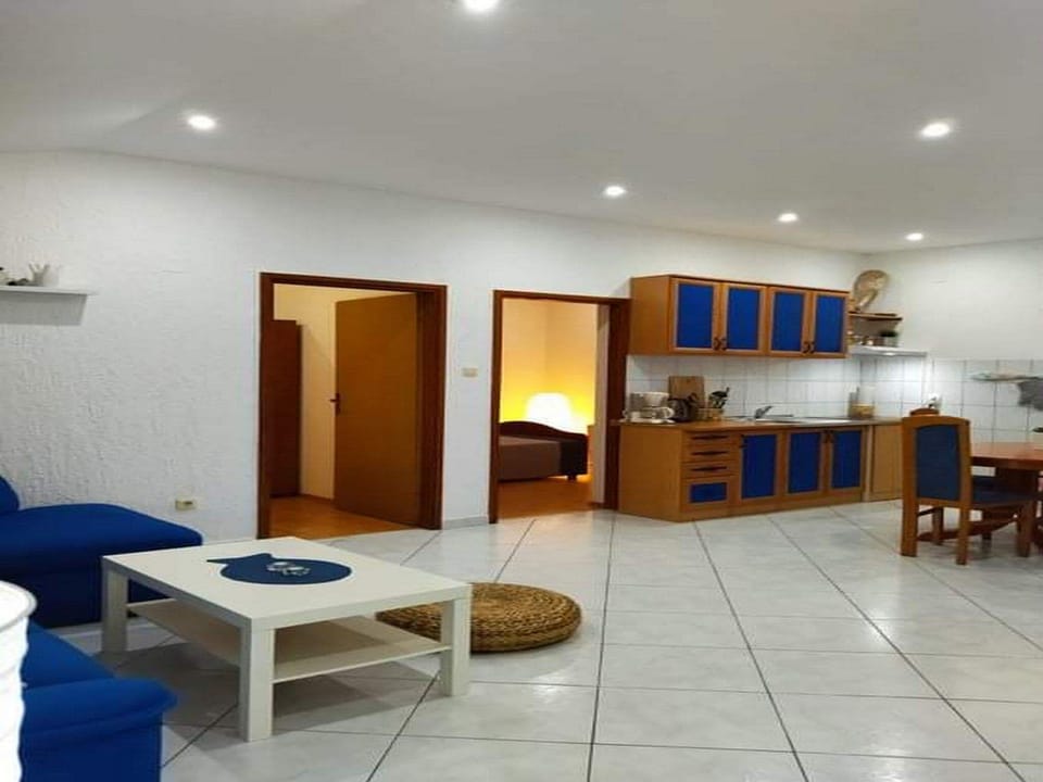 Apartment (Two Bedroom apartment with Terrace) | Interior