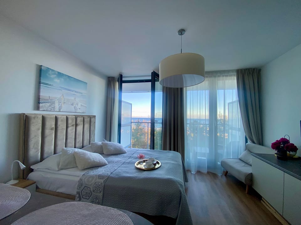 Elegant and cosy living area for 2 guests.
