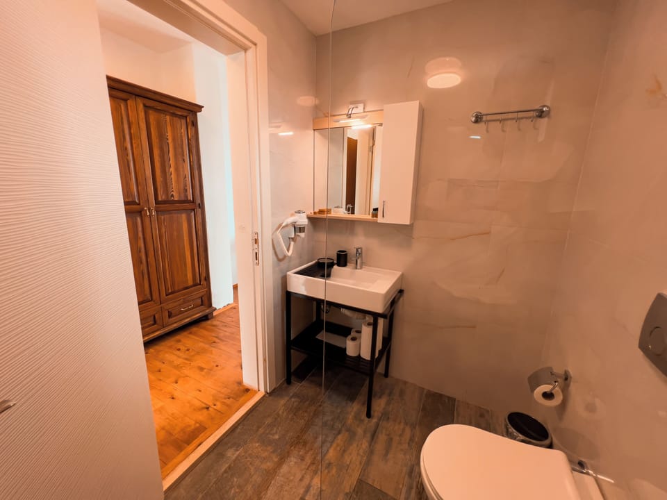 Deluxe Triple Room, Pool View | Egyptian cotton sheets, premium bedding, minibar, desk