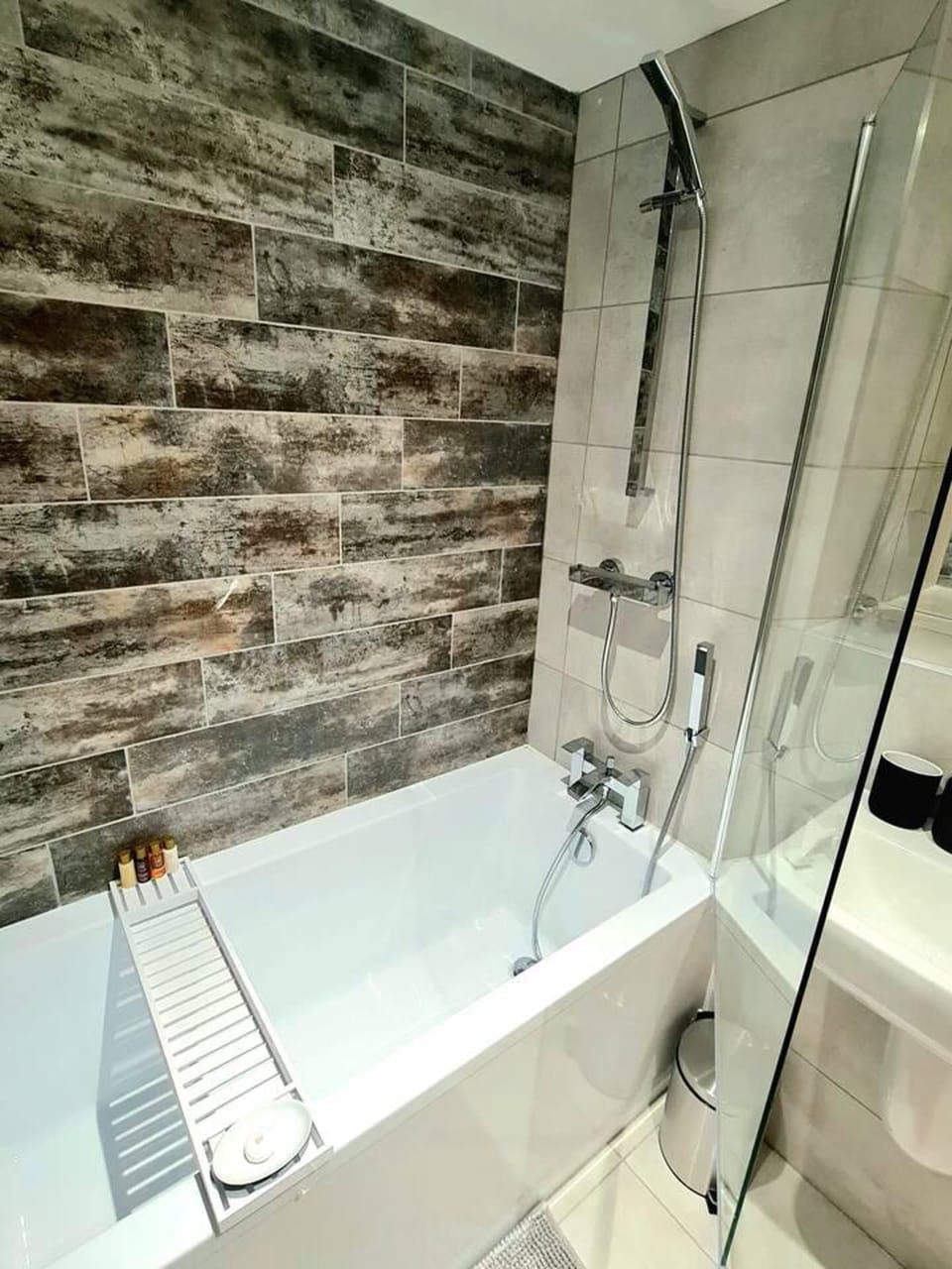 1-bedroom Aprt in Salford- Freeparking- Sleeps3 Apartment in Salford