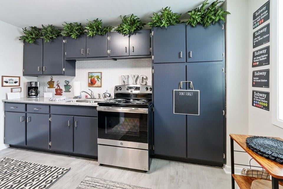 New York suite kitchen