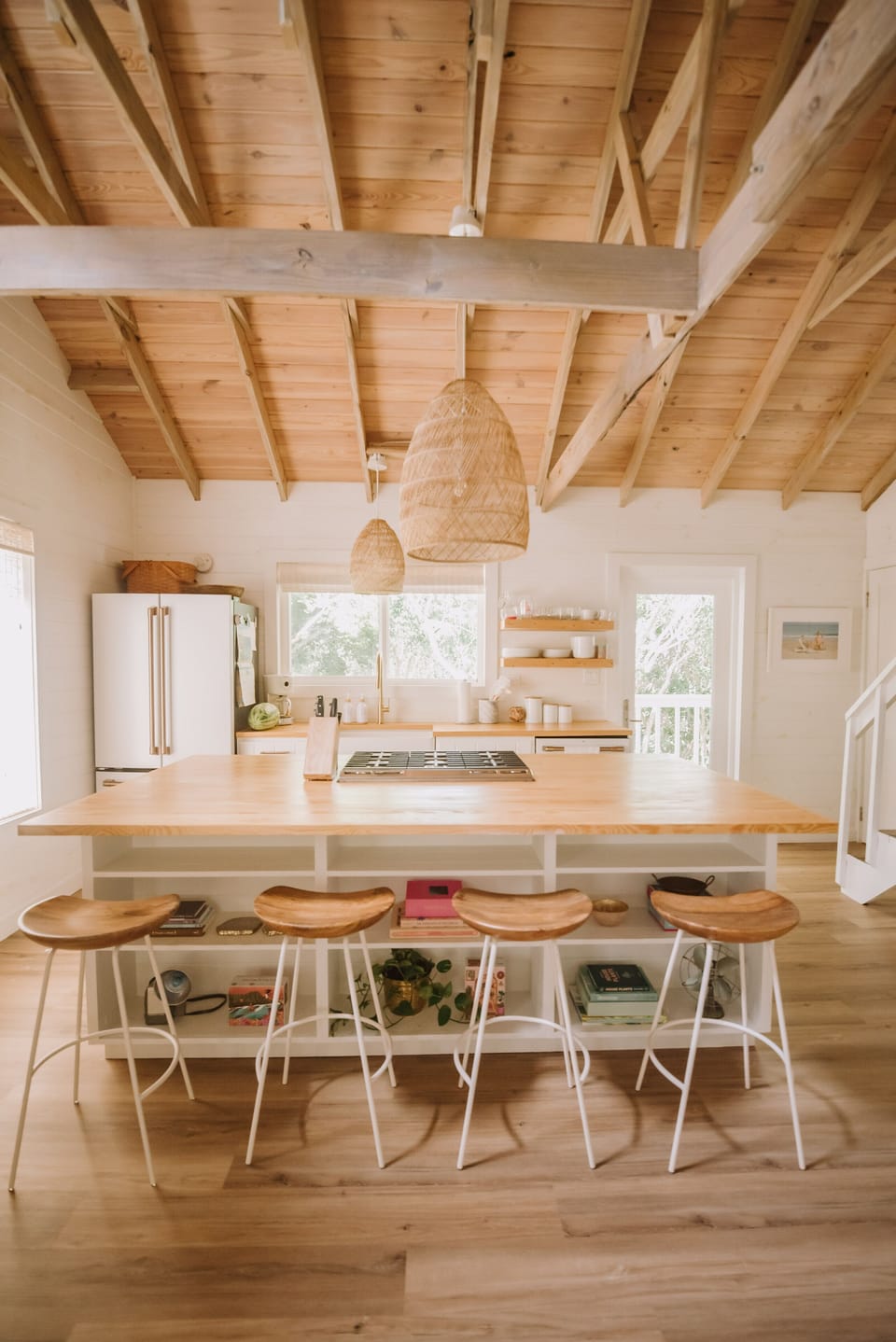 Kitchen island setting in the Cocomo Cottage.