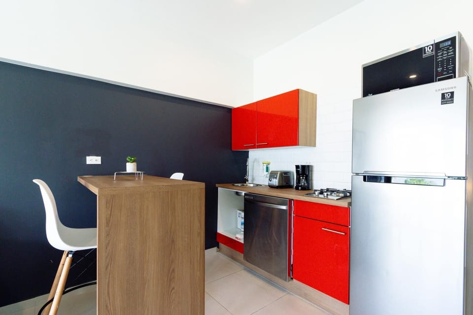 There is a dedicated space to serve a small meal for your friends or family.