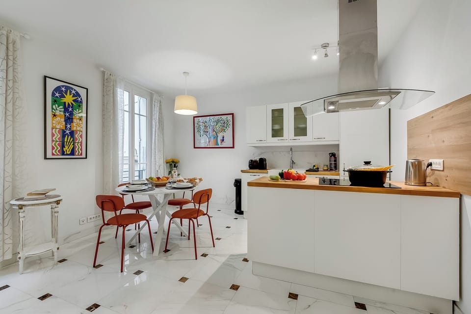 Kitchen and dining area