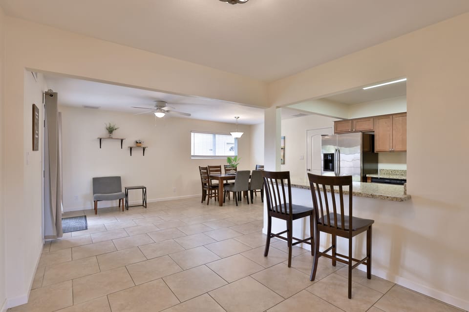 Passage area to the kitchen