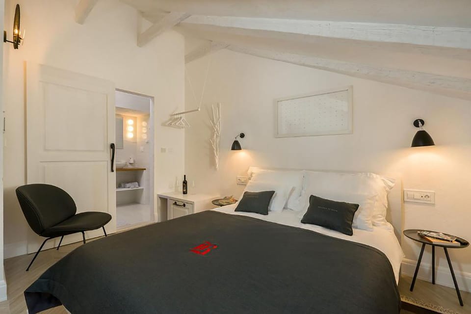 Egyptian cotton sheets, premium bedding, memory foam beds