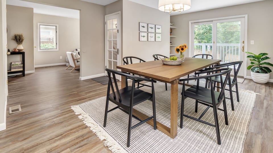 Dining room. 