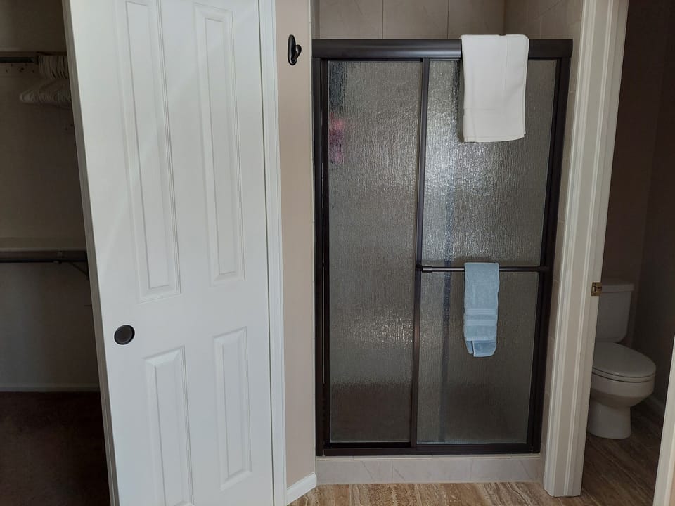 Master Bathroom - 5 piece