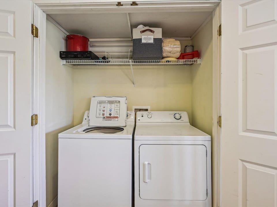 Washer & Dryer at 2104 SeaCrest