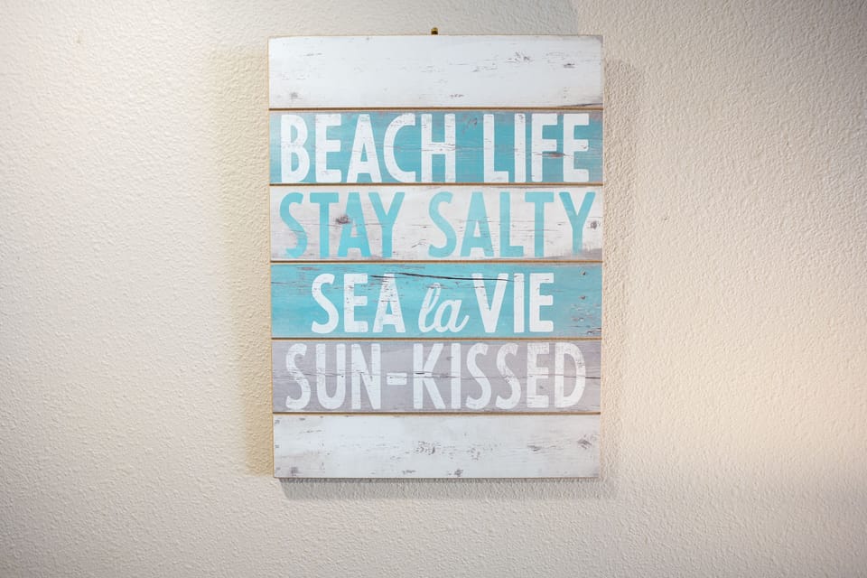 "Sea La Vie"