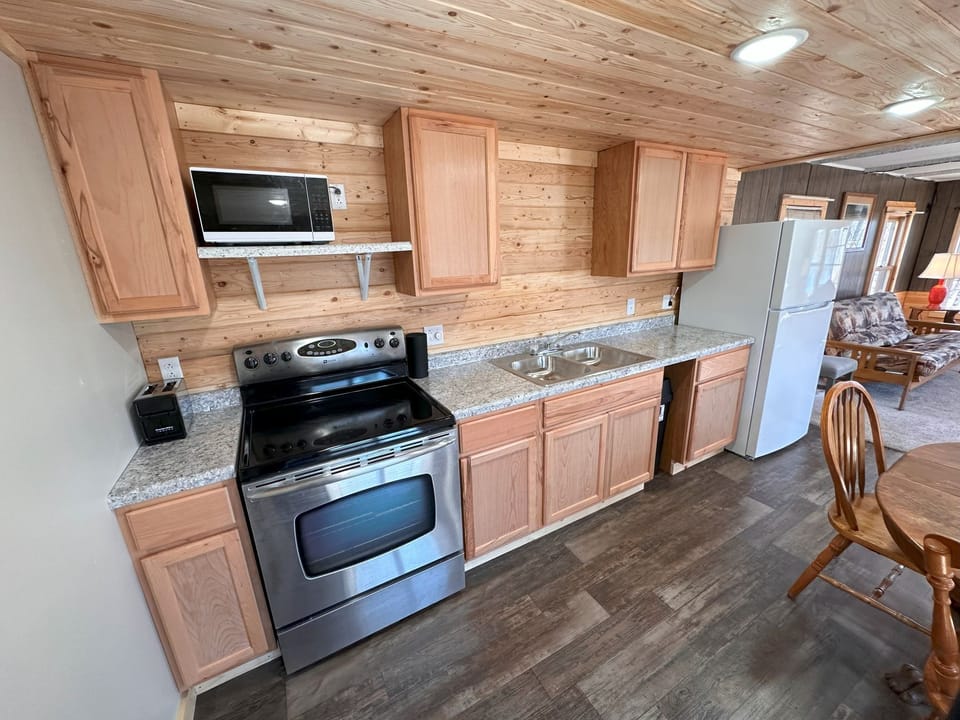 Cabin 10's kitchen