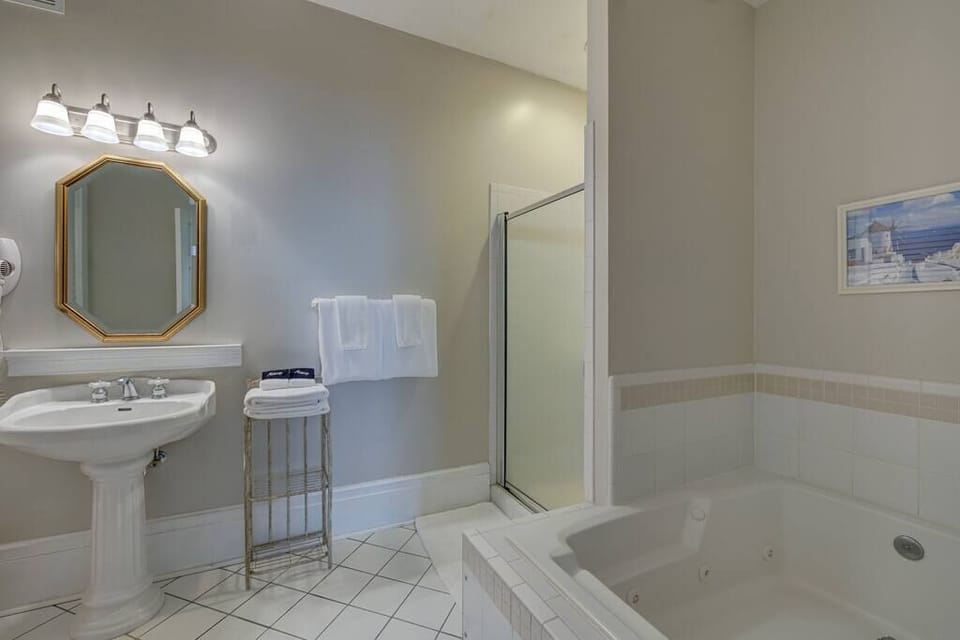 Spacious Bathroom