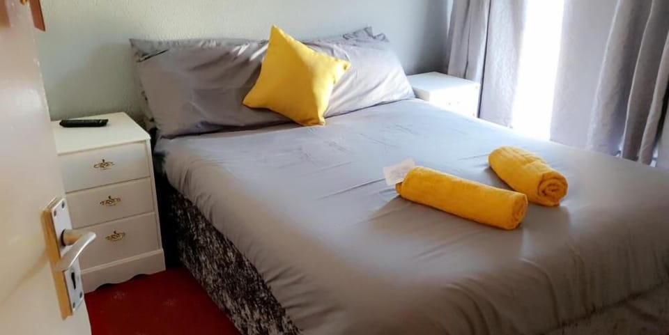 Deluxe Double Room | Free WiFi, bed sheets