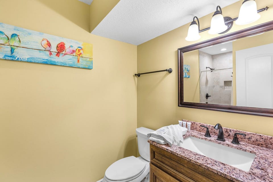 Tradewinds 14 Guest Bathroom