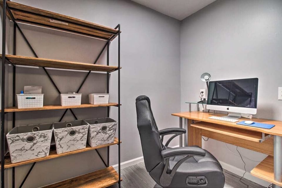 Office with 27" MAC and printer. Everything provided. Work from home