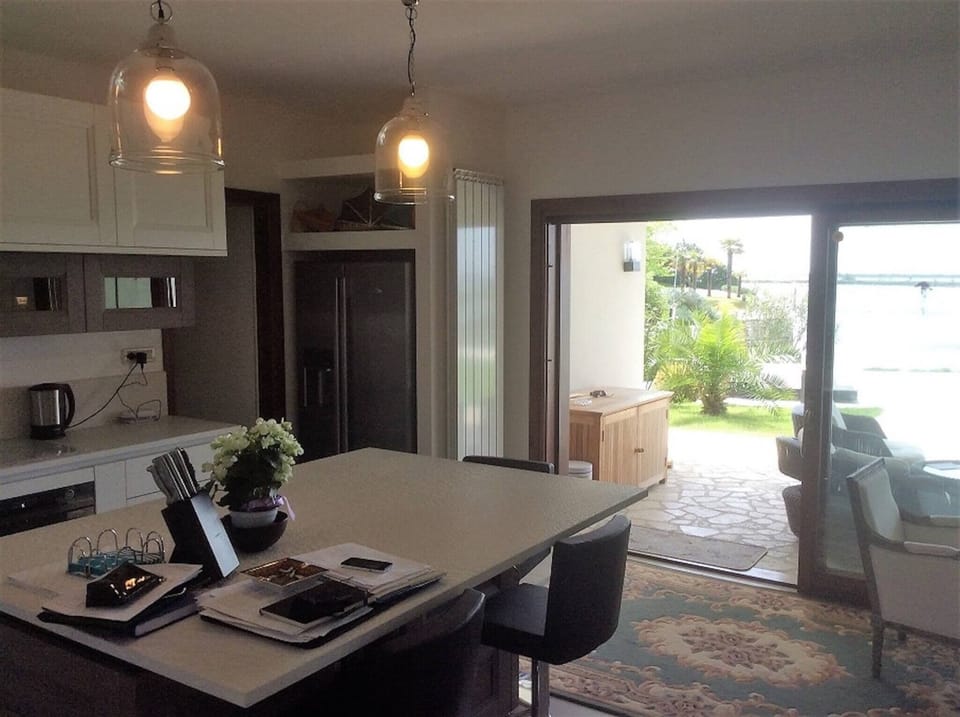 Villa, 4 Bedrooms, Private Pool, Garden View | Living room