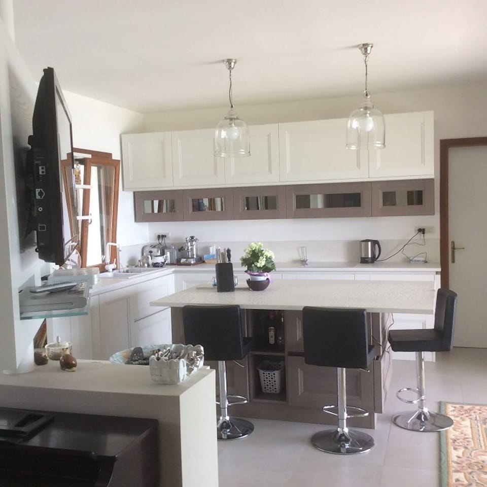 Villa, 4 Bedrooms, Private Pool, Garden View | Interior