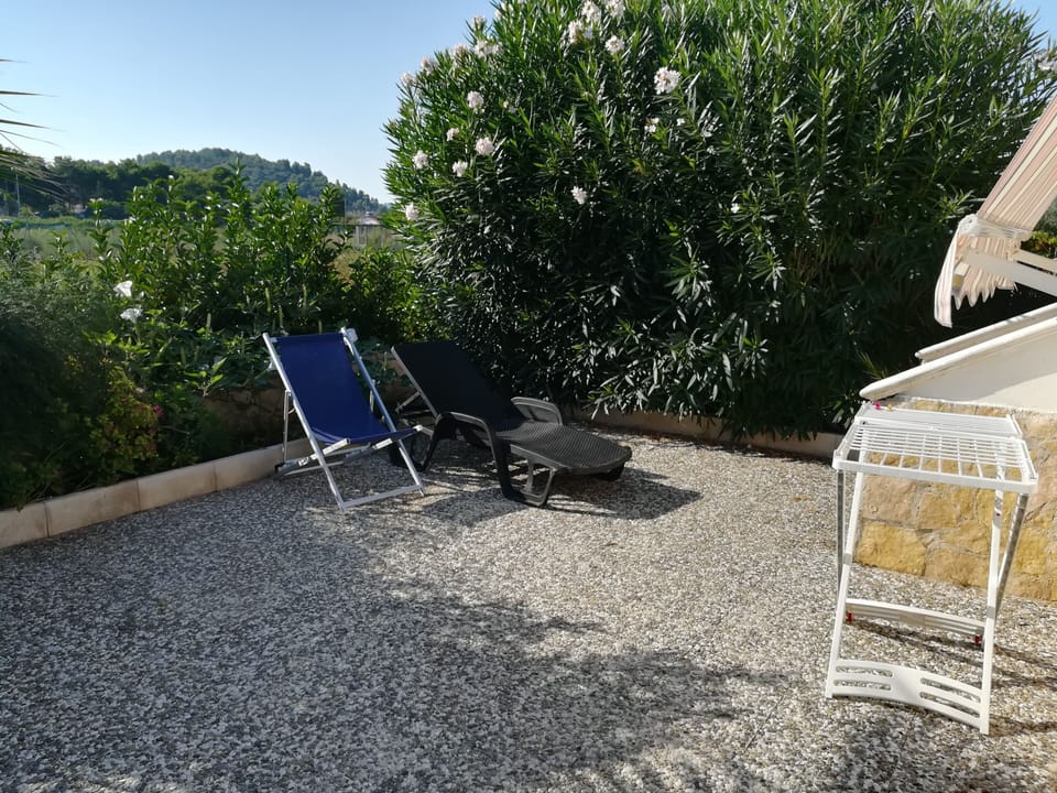 Villa, 2 Bedrooms, Smoking, Balcony | Sundeck