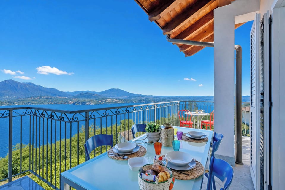 Family Apartment, 2 Bedrooms, 2 Bathrooms, Mountainside (Penthouse The Magnifique View in) | Outdoor dining