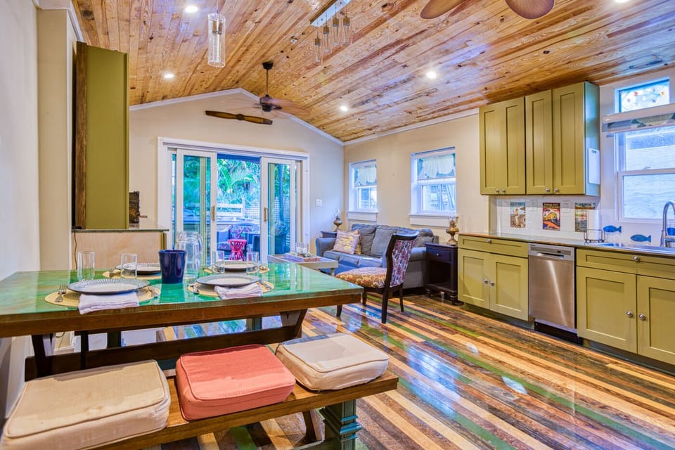 Kitchen and dining 