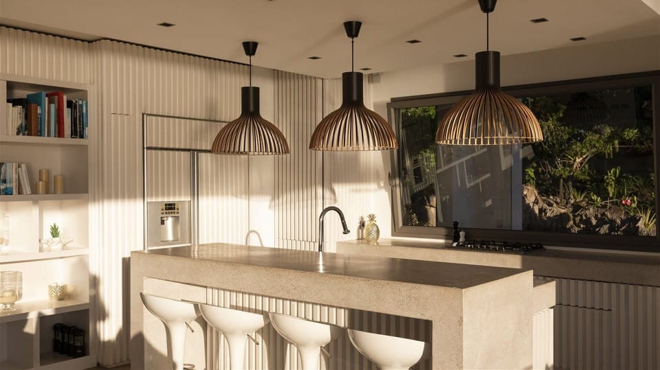 Dining Area & Kitchen