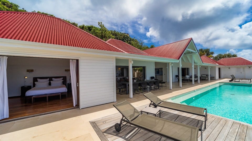 Pool & Terrace