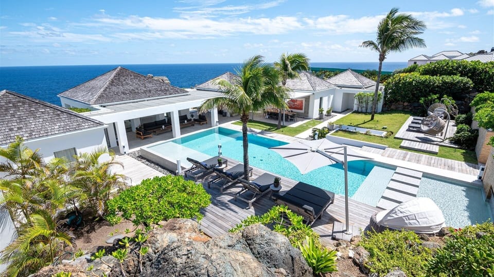 Pool 1 & Terrace