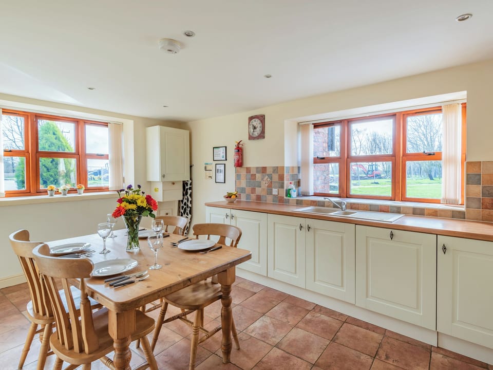 Dining Area | The Parlour - High Farm Barns, Routh, Beverley