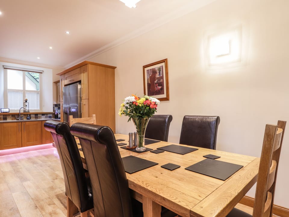 Cottage | Private kitchen | Fridge, dishwasher, electric kettle, toaster