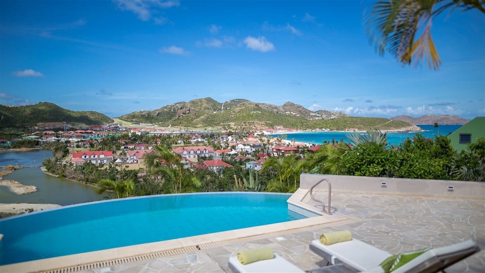 Pool & Terrace