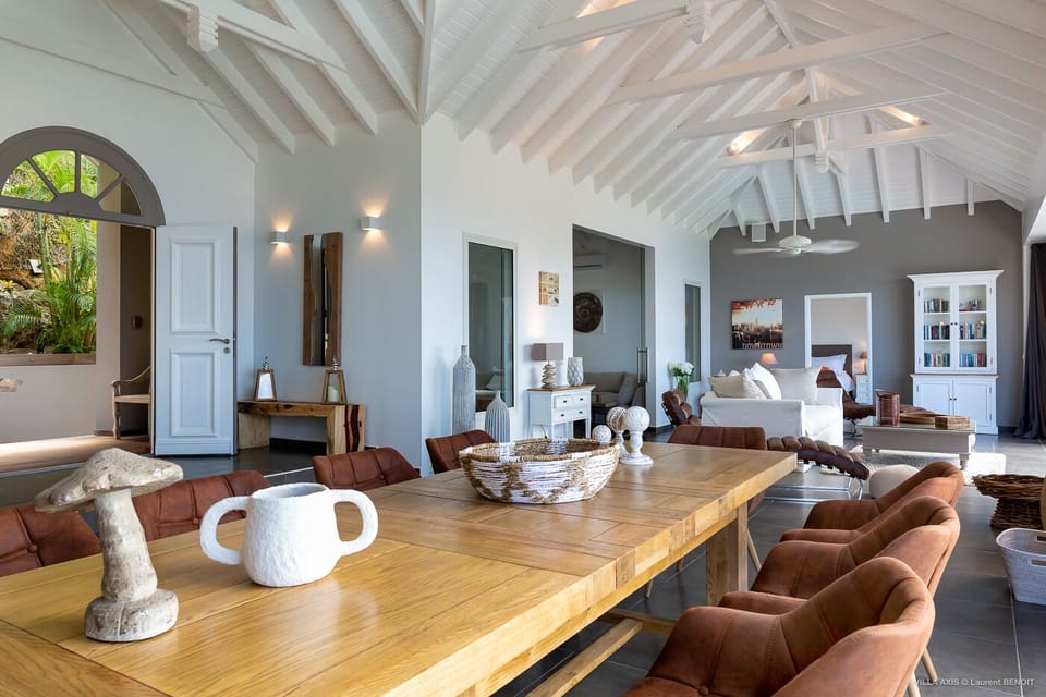 Living & Dining Area