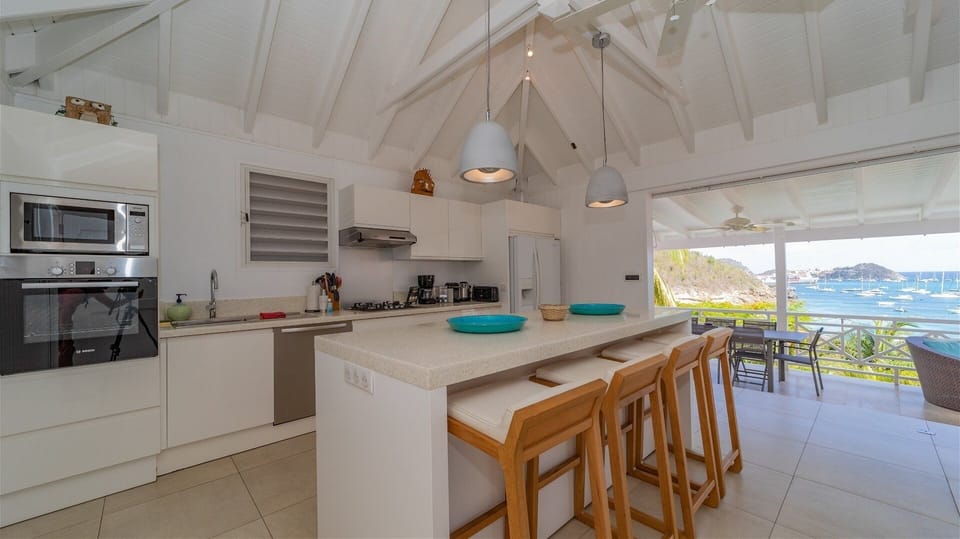 Living Area & Kitchen