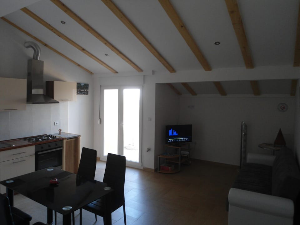 Dining area, living area