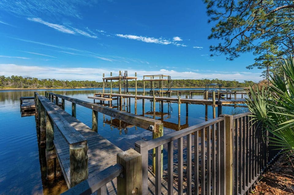 Grande Pointe community dock