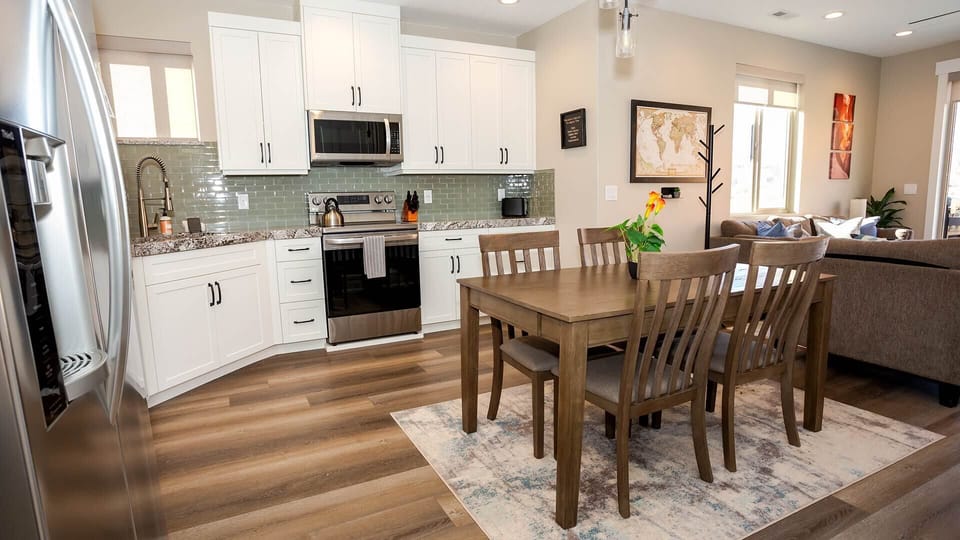 Mealtimes at Mighty 5 Casita are sure to be memorable as you gather round the table and recount the day’s adventures.