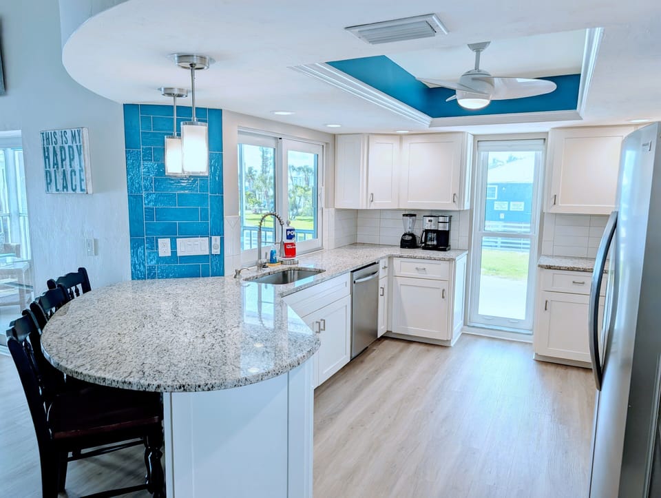 Brew a cup of coffee or blend a frozen concoction to sip on by the pool!