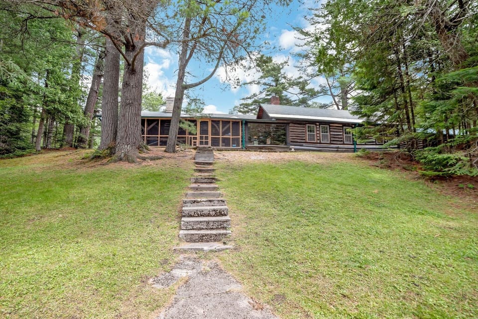 Thunderbird Main Cabin