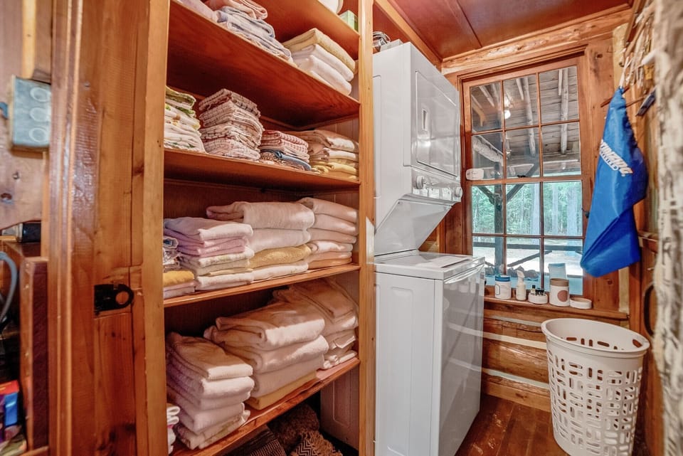 Thunderbird Main Cabin