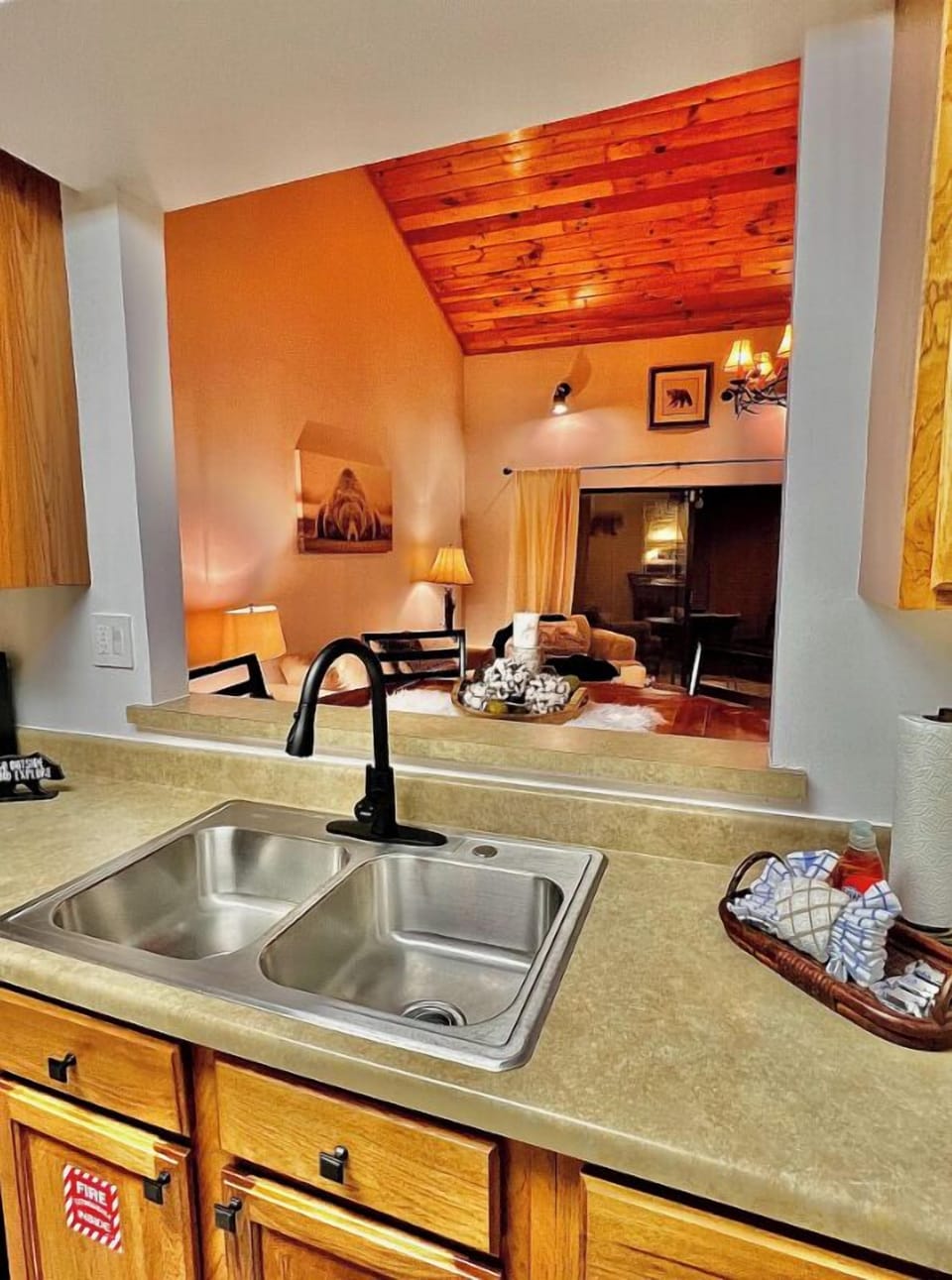 Chalet in the Smokies' fully equipped kitchen